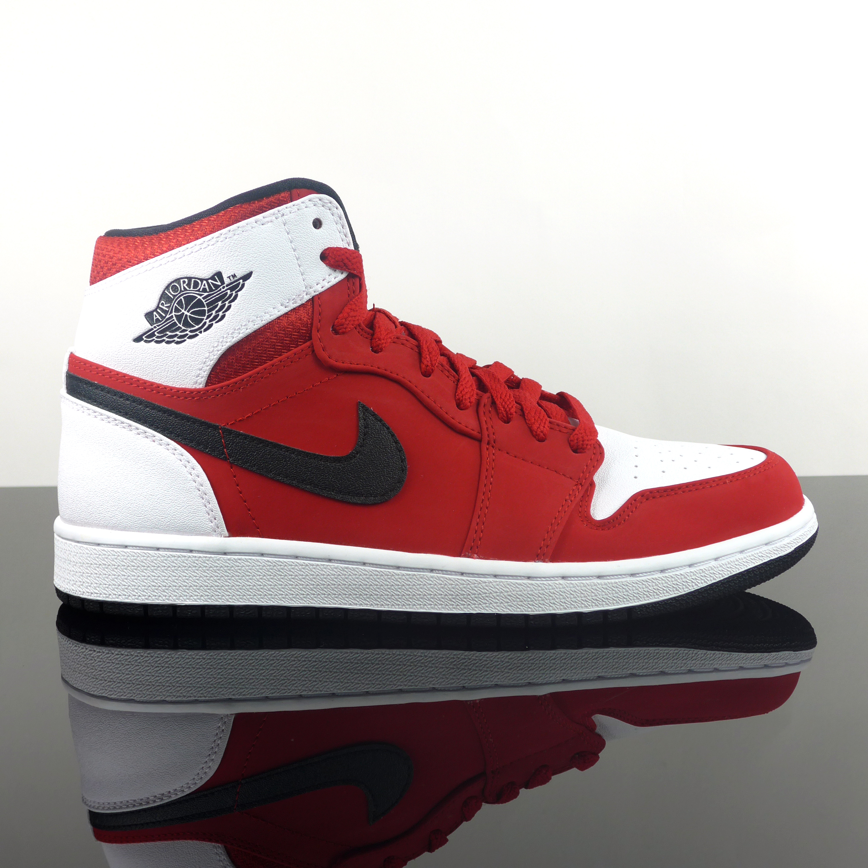 Nike Air Jordan 1 Retro High White Shoes NBA Sneakers Trainers 332550 ...